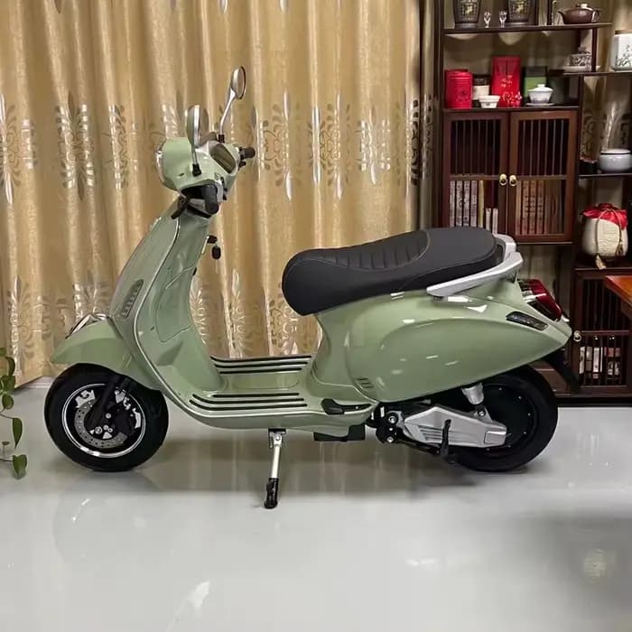 Moped électrique rétro 2000W 72V, scooter électrique de style vintage classique pour adultes, moto é
