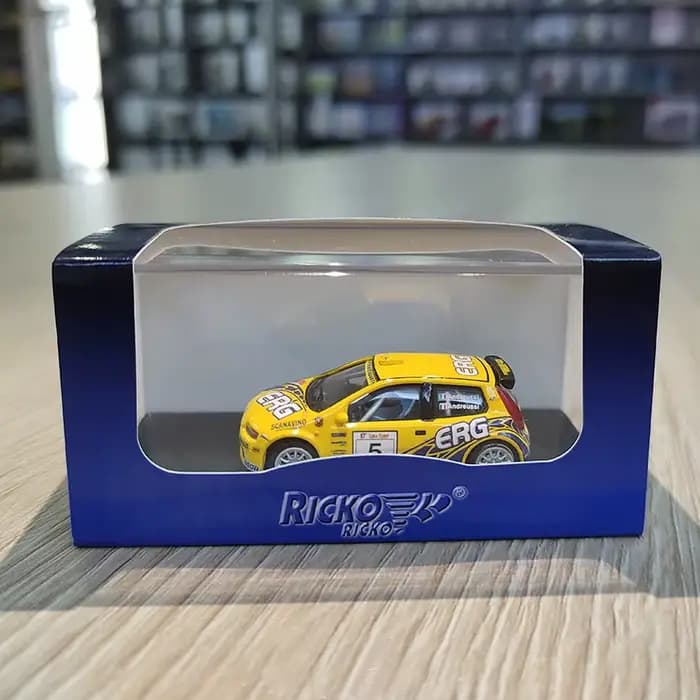 Modèle de voiture classique en résine 1:87, pour Punto Rally (2003), course, édition limitée, jouet 
