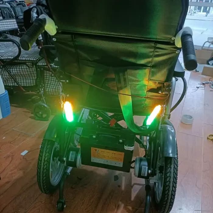 Fauteuil roulant électrique 24V, lumière d'avertissement spéciale ultra-claire jaune-vert, lumière d