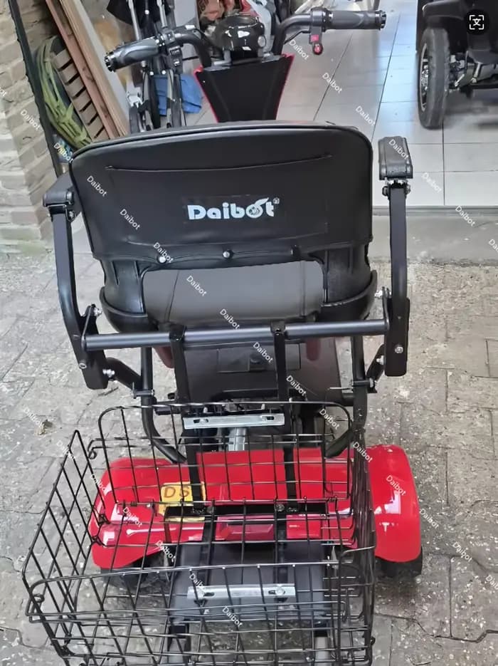 Trottinette électrique pliable et Portable pour personnes âgées