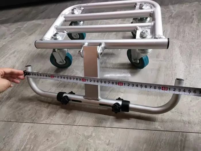 Accessoires pour fauteuils roulants très demandés : remorque pour fauteuil roulant