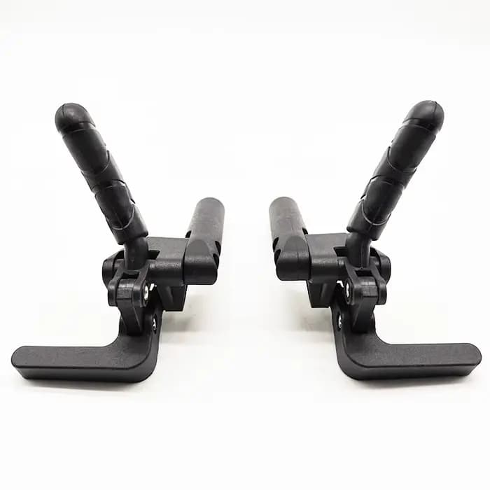 Une paire de freins pour fauteuil roulant