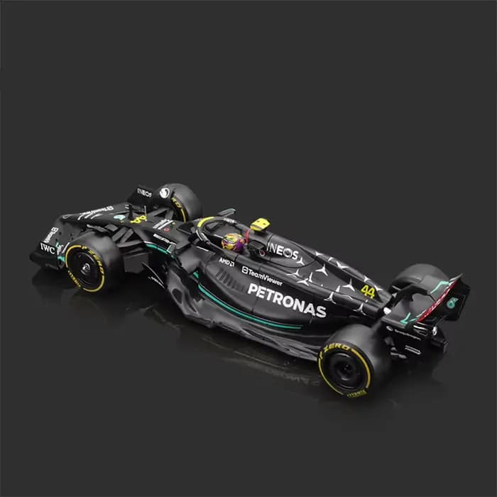 Bburago 1:24 MCL38 Équipe Monaco F1 MCL38 Mclaren 4 #   Lando Norris 81 #   Modèle de voiture de course en alliage Oscar Piastri modèle moulé sous pression de formule 1