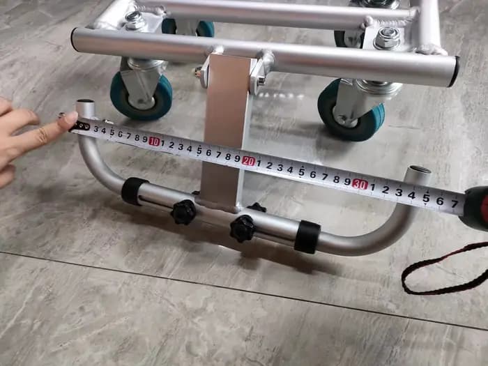 Accessoires pour fauteuils roulants très demandés : remorque pour fauteuil roulant