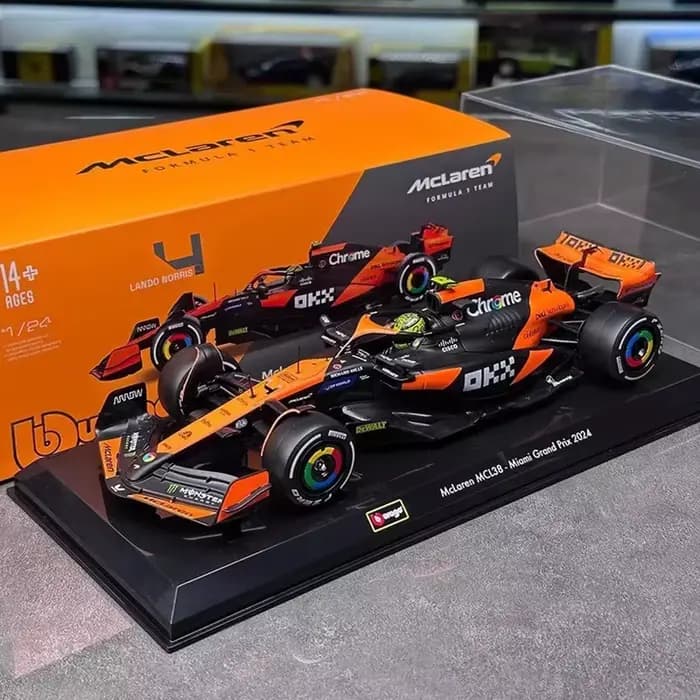 Bburago 1:24 MCL38 Équipe Monaco F1 MCL38 Mclaren 4 #   Lando Norris 81 #   Modèle de voiture de course en alliage Oscar Piastri modèle moulé sous pression de formule 1