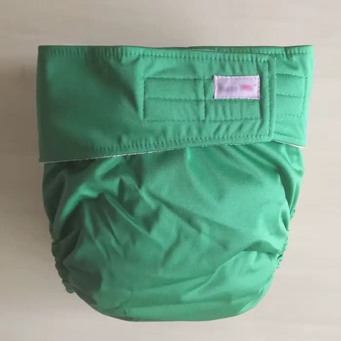 Couche réutilisable pour adultes