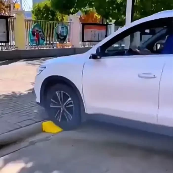 Rampes d'allée de roue de voiture