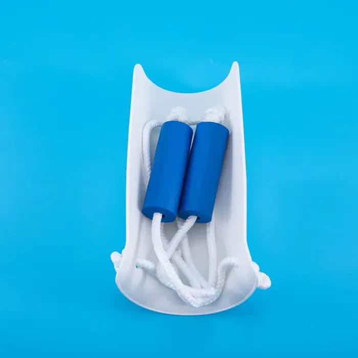 Aide à la pose et au retrait de chaussettes sans se pencher