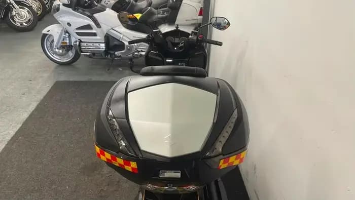 NOUVEAU Scooter de banlieue haute performance 400cc 2023 en excellent état