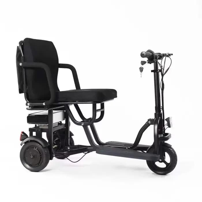 Scooter électrique pliable léger à trois roues