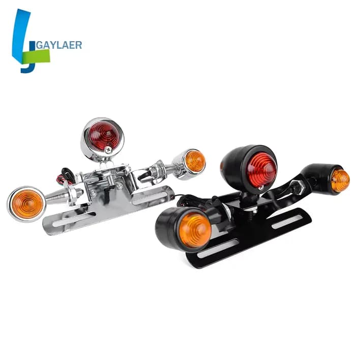 Accessoires de moto Scooter modifié rétro feu arrière LED feu arrière clignotant avec support de plaque d'immatriculation