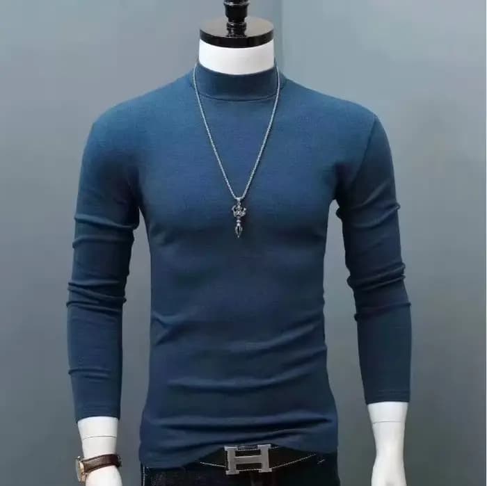 Pull chaud à col mi-haut, 360 ° proche du cou, sans couture pour résister aux vents froids. Utilisation du tissu verrouillé à température pour réaliser