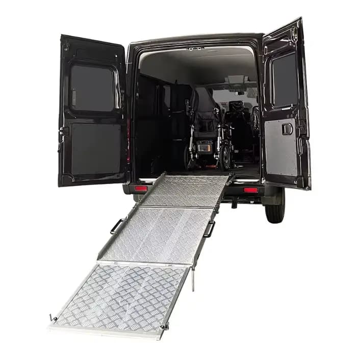 Rampe de levage manuelle en aluminium pour fauteuil roulant de voiture