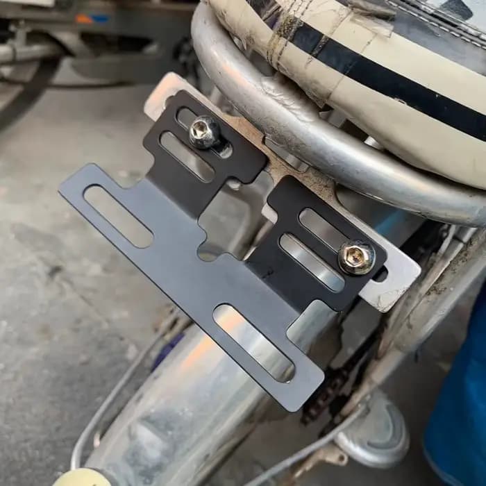Support de plaque d'immatriculation arrière en métal pour trottinette électrique, adaptateur de cadre de plaque d'immatriculation pour modification de trottinette
