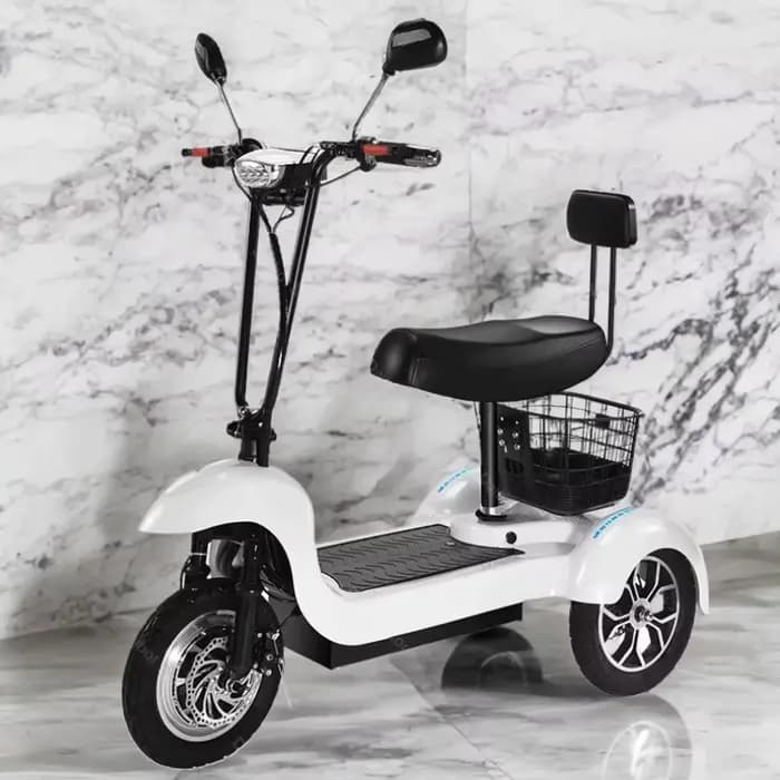 Trottinette électrique à 3 roues