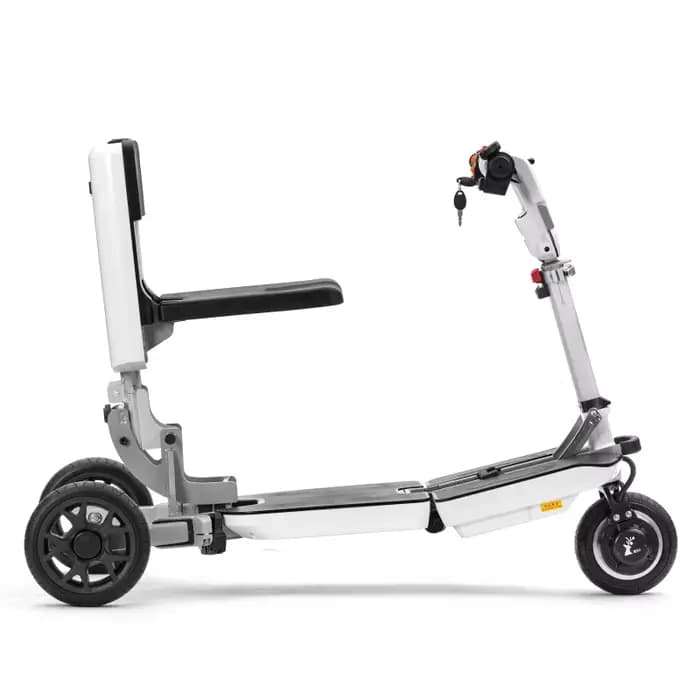 Scooter de mobilité pliable léger à 3 roues